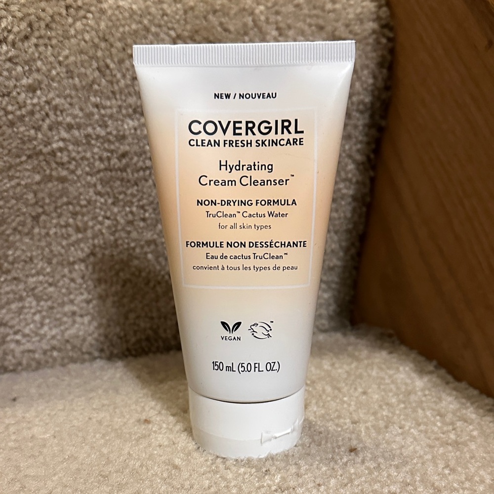 COVERGIRL Hydrating Cream Cleanser - Cream